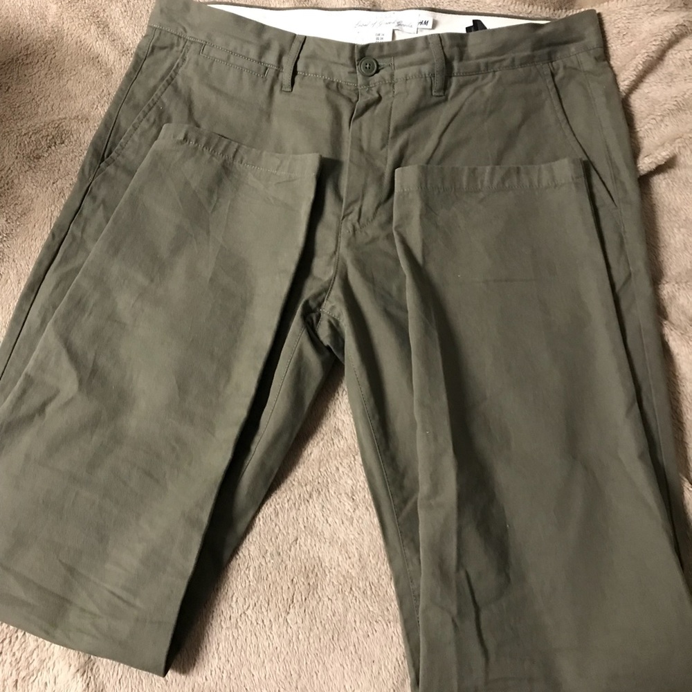 Mens Green Khaki Pants (NWOT)